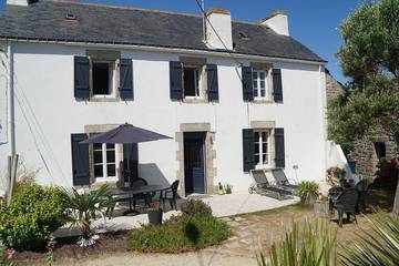 Location de vacances pour 8 personnes, avec terrasse et jardin dans Plage de Port Blanc-Kerroch
