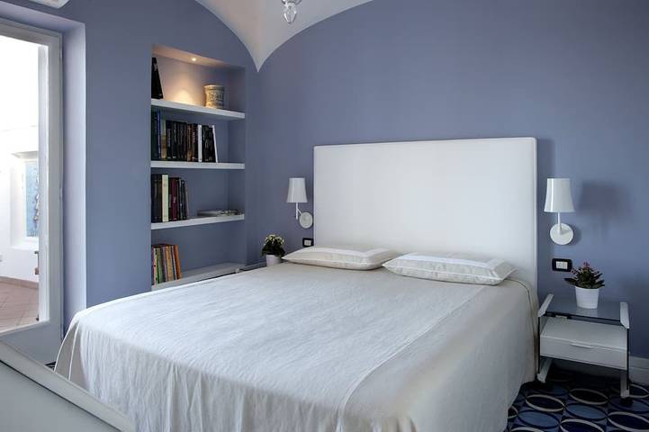 Villa für 4 Personen, mit Balkon und Whirlpool sowie Garten in Capri - 3