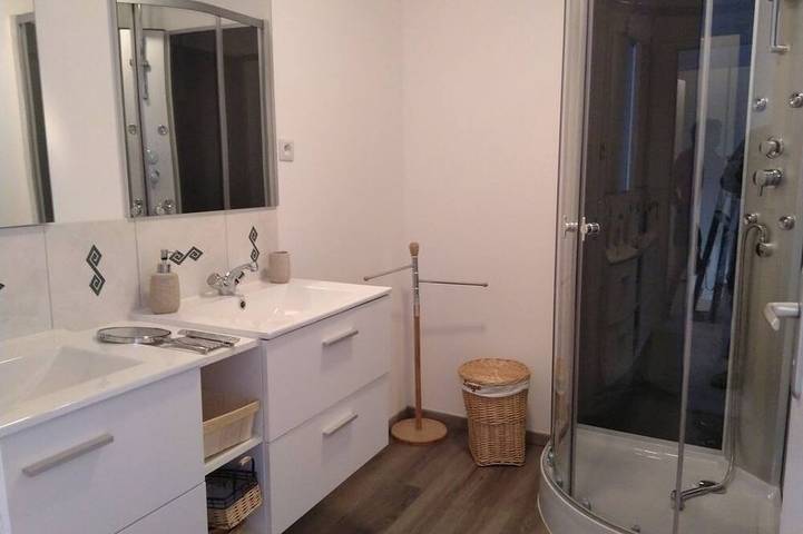 Gîte pour 6 personnes, avec jardin à Hennebont - 4