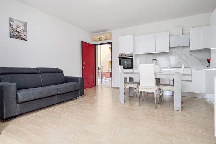 Appartement entier, Tilly Emerald Stay – Appartement pour 4, idéal couples et familles, grande terrasse in Olbia, Costa Smeralda