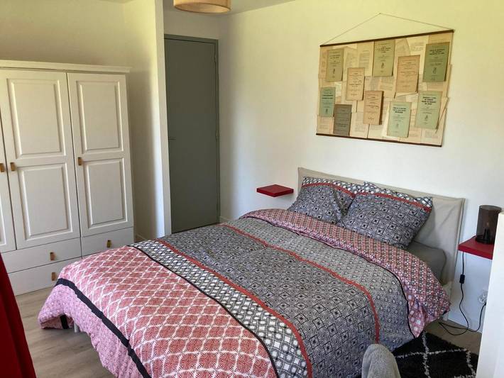 Gîte pour 6 personnes, avec terrasse ainsi que jardin et vue à Hambye - 4