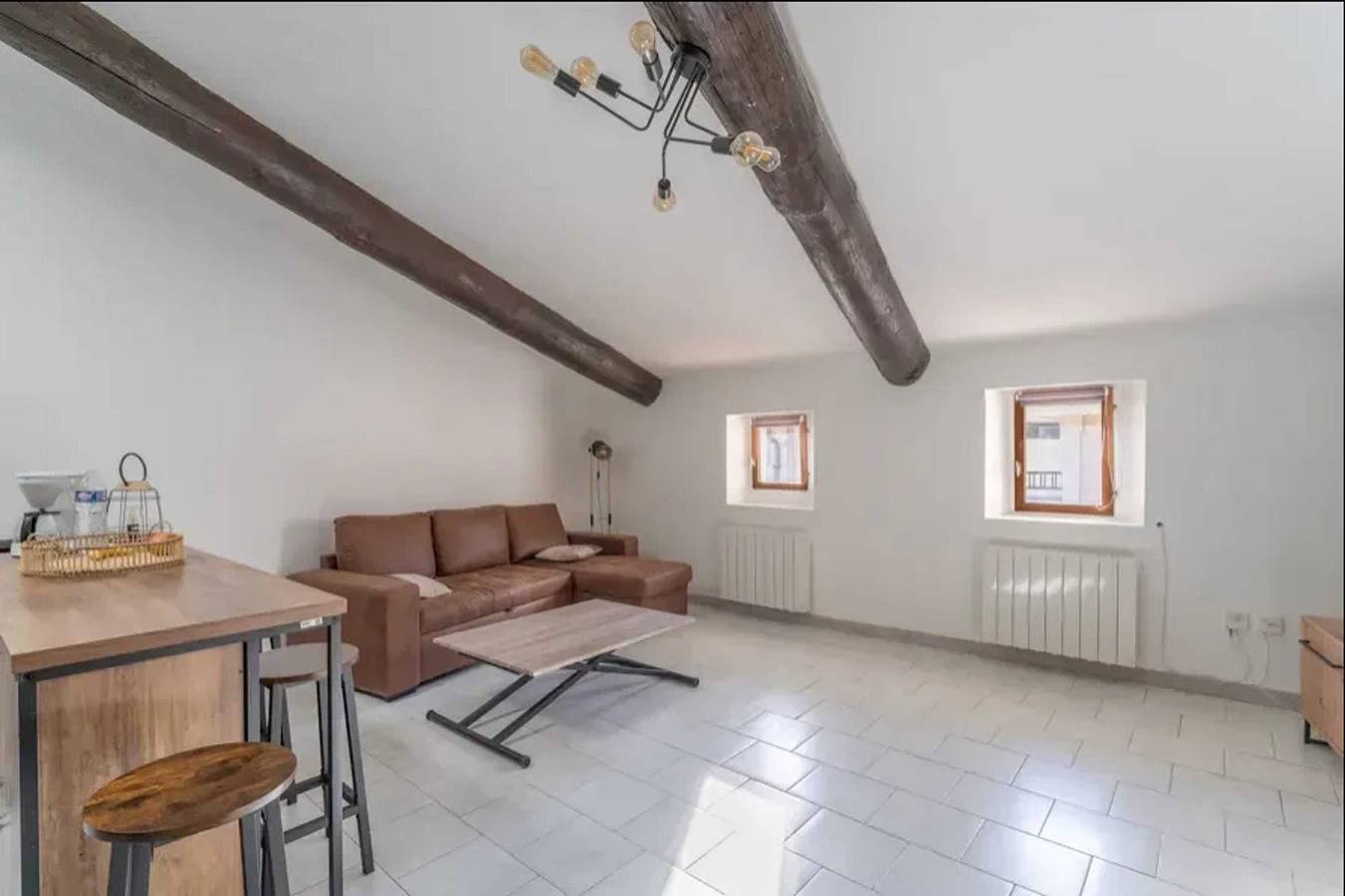 Ganze Wohnung, Moderne Wohnung in L'Isle-sur-la-Sorgue, 50 qm mit Parkplatz. in L'Isle-sur-la-Sorgue, Vaucluse