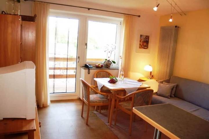 Ferienwohnung für 2 Personen, mit Garten und Balkon in Taching am See - 4