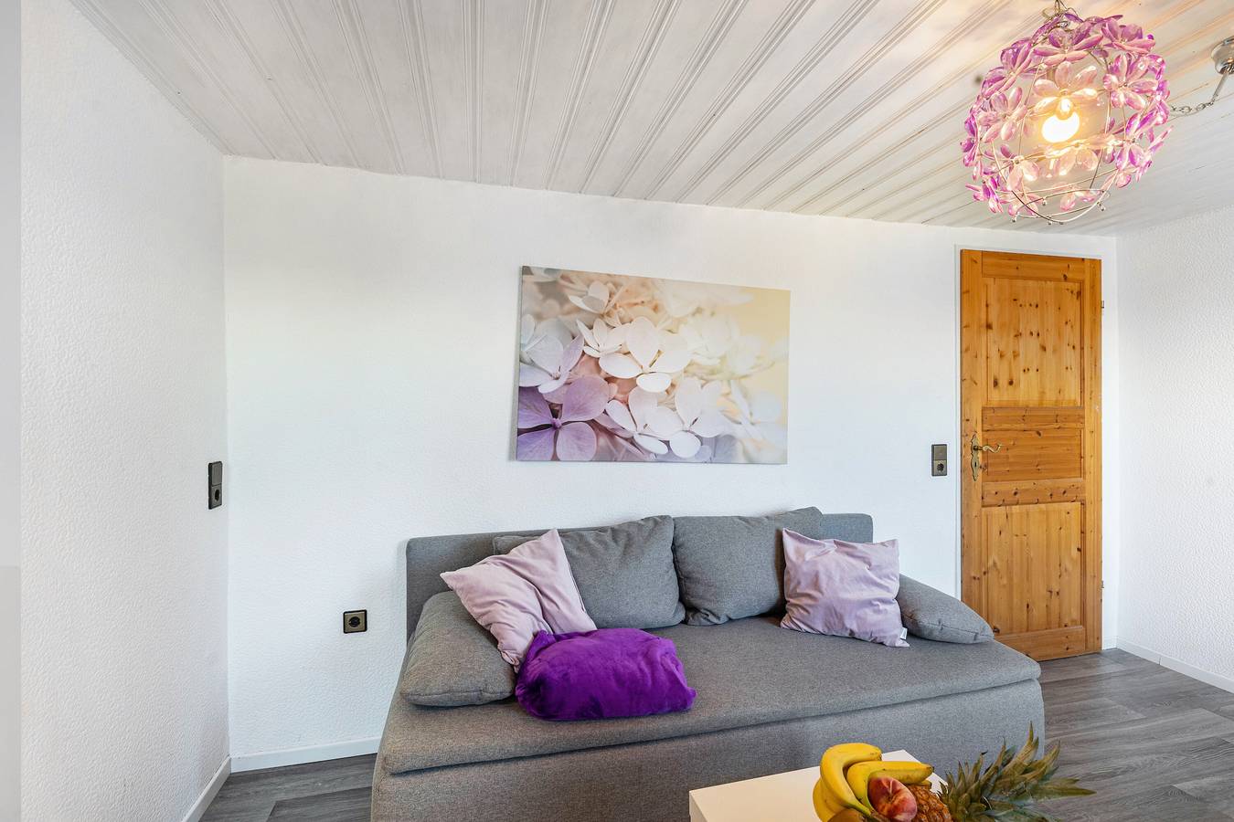 Bungalow 'The View' with Mountain View, Private Terrace and Wi-Fi in Niedenstein, Schwalm-Eder-Kreis