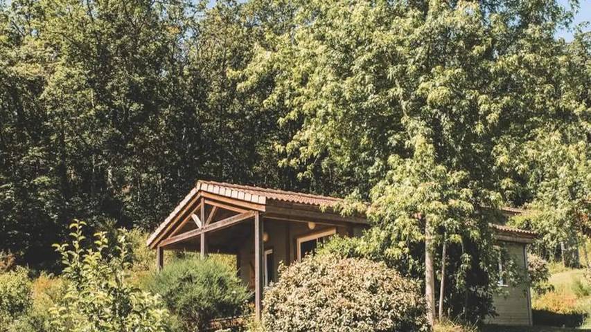 Gîte pour 3 personnes, avec Terrasse ainsi que Jardin et Piscine à Marminiac - 4