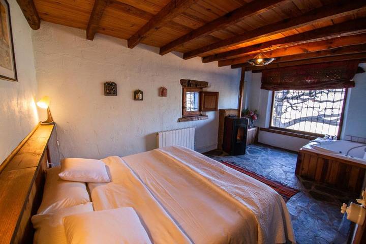 Casa rural para 6 personas, con vistas además de piscina y jardín, Se admiten mascotas en Provincia de Granada - 3