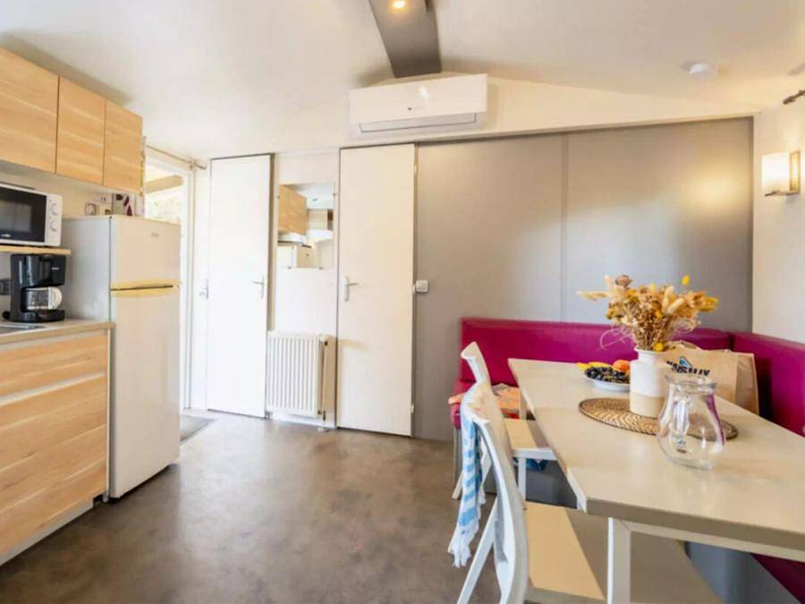 Camping Paradis Au port de l'houmeau - Mobilhome 6 personas - Confort Mobil-home 4 Piezas 6 Personas Aire Acondicionado + Tv in L'Houmeau, Región de La Rochelle