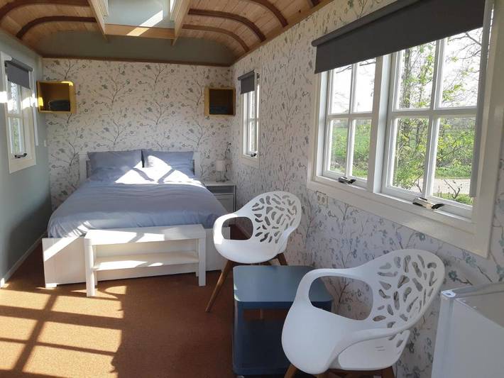 Camping voor 2 personen, with Terras and Tuin as well as Zwembad and Sauna in de Achterhoek
