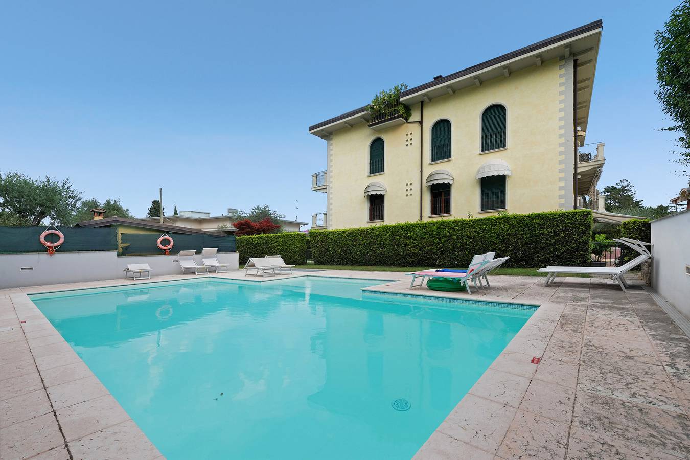 Ganze Wohnung, Apartment 'Serenella' mit Seeblick, Wlan und Klimaanlage in Maderno, Toscolano-Maderno