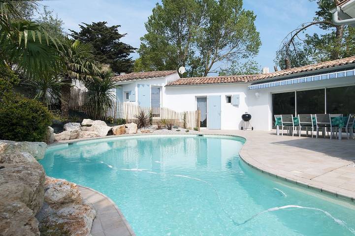 Villa pour 8 personnes, avec terrasse et jardin - 1