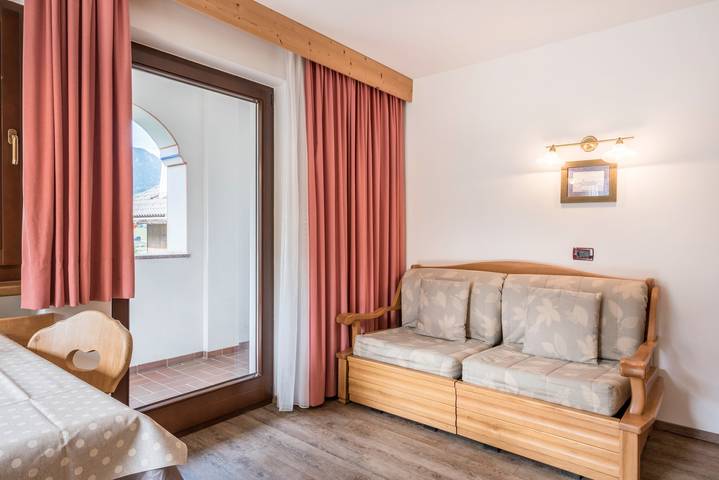Entire apartment, Apartment 'Prapoz Typ A' with Mountain View, Balcony & Wi-Fi in Ortisei, Dolomiti Superski
