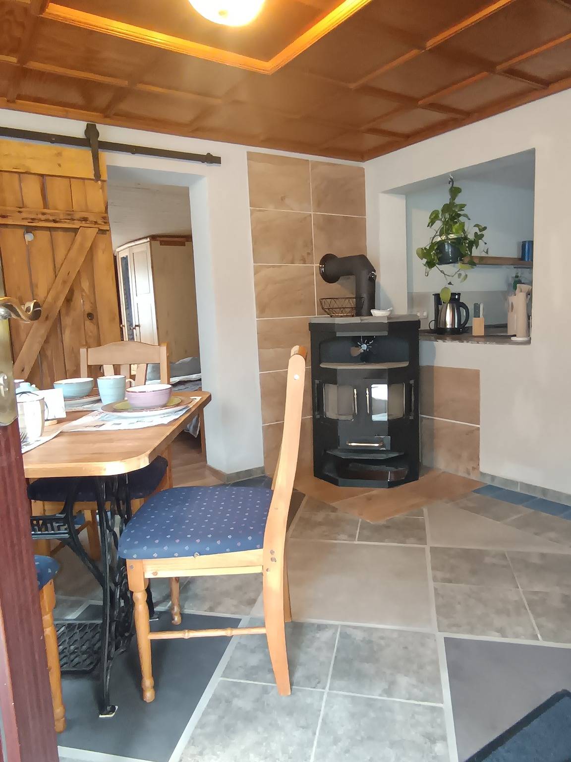 Apartamento entero, Apartamento 'Veronika' con vistas al lago, terraza privada y jardín comunitario in Wesenberg, Mecklenburg-Strelitz