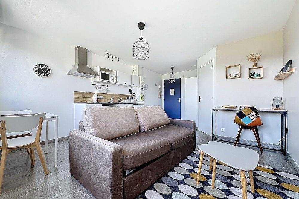 Appartement entier, Beau studio proche de la mer ( le ponton ) in Donville-les-Bains, Côte de la Déroute