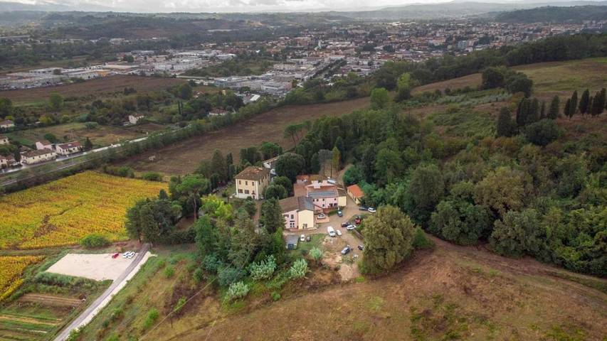 B&b per 4 persone, con panorama e giardino in Montevarchi