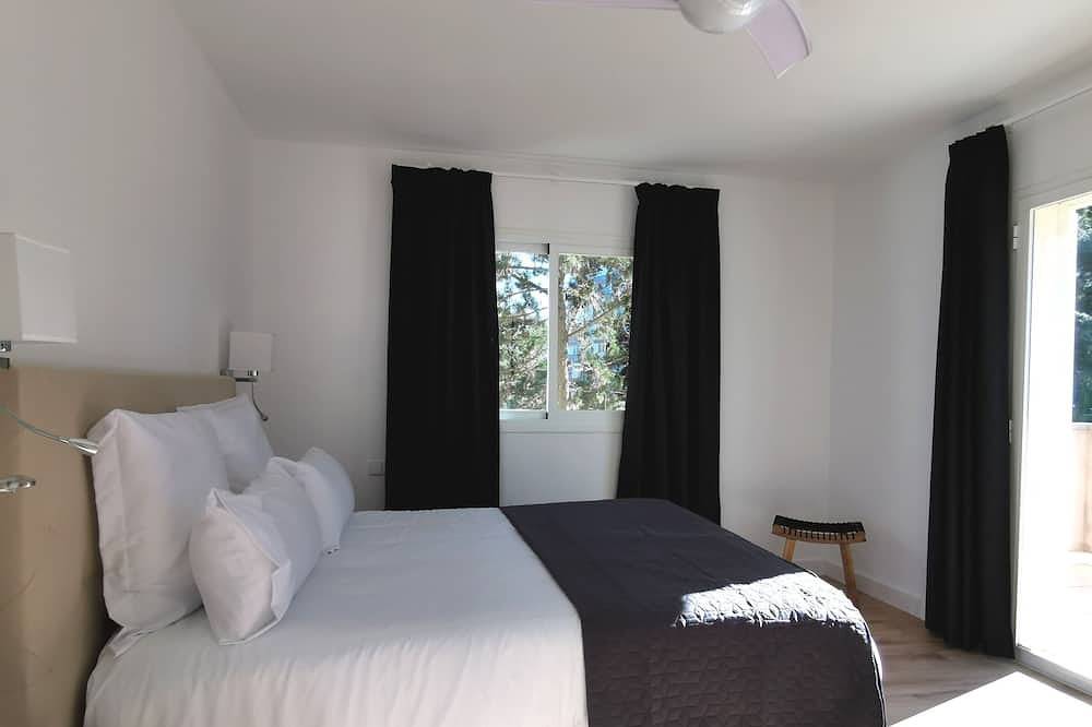 Stunning and family Villa in Playa De Palma area in Can Pastilla, Palma