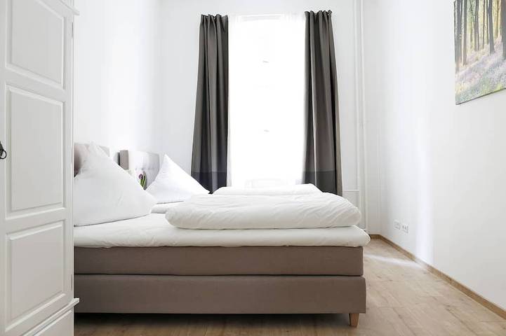 Ferienwohnung für 16 Personen, mit Balkon in Wilmersdorf Berlin - 4