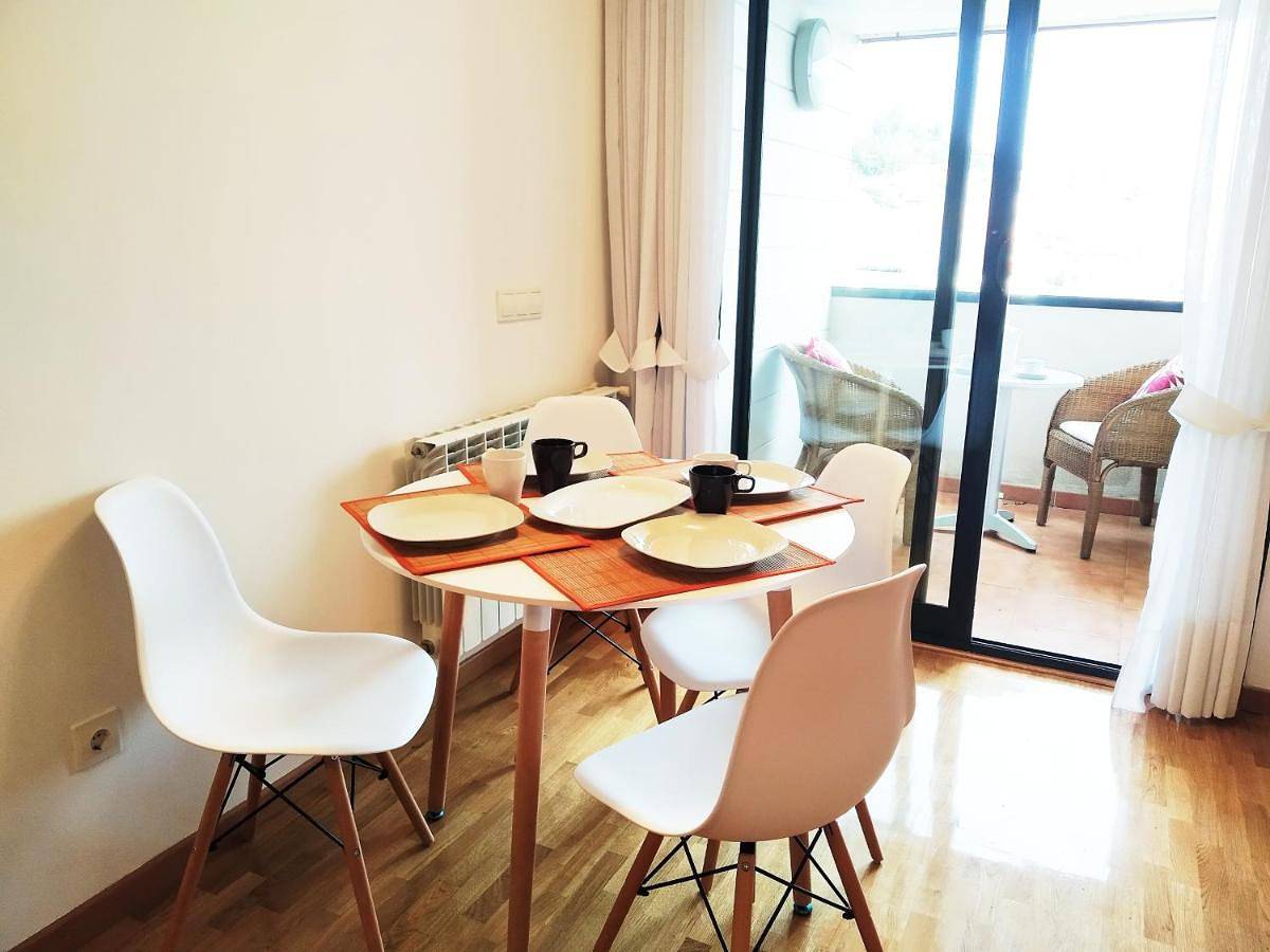 Apartamento entero, Hikari, centro Luanco con Parking in Luanco, Gozón