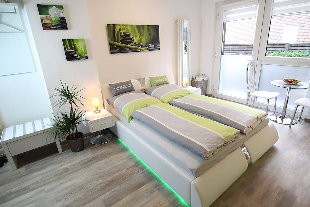Ganze Wohnung, Wellnessapartment Nr.1 mit Finnischer Sauna - Wallbox - Netflix - Wlan in Oberhausen, Ruhrgebiet