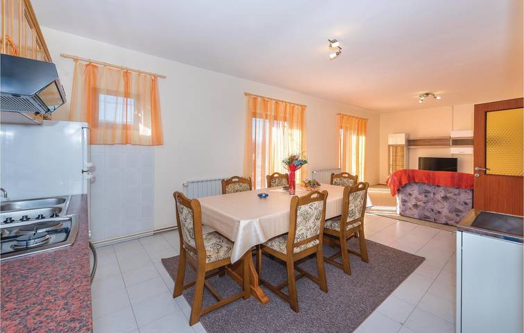 Ferienhaus für 6 Personen, mit Terrasse in Grad Šibenik - 2