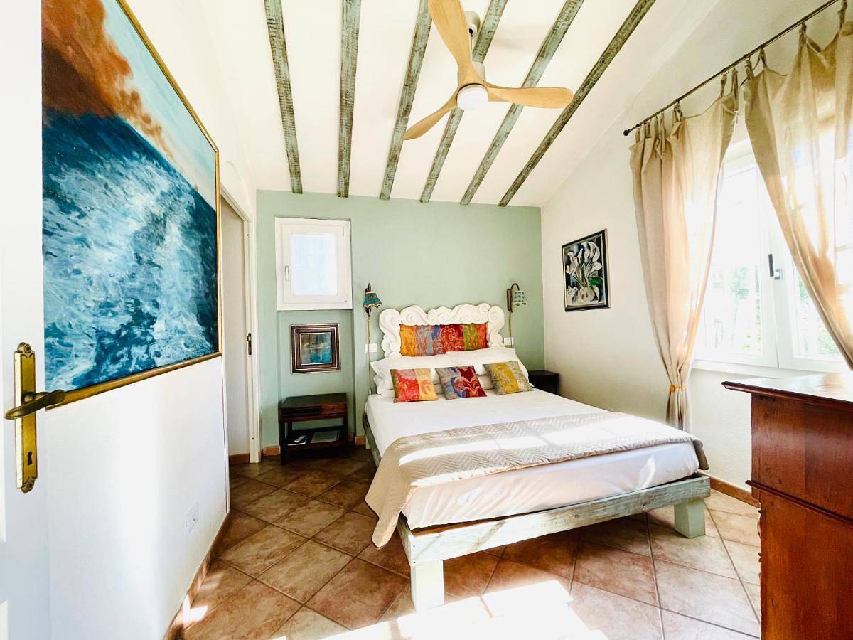 Ganze Wohnung, Casa Priscilla in Spiaggia di Porto Columbu, Sarroch