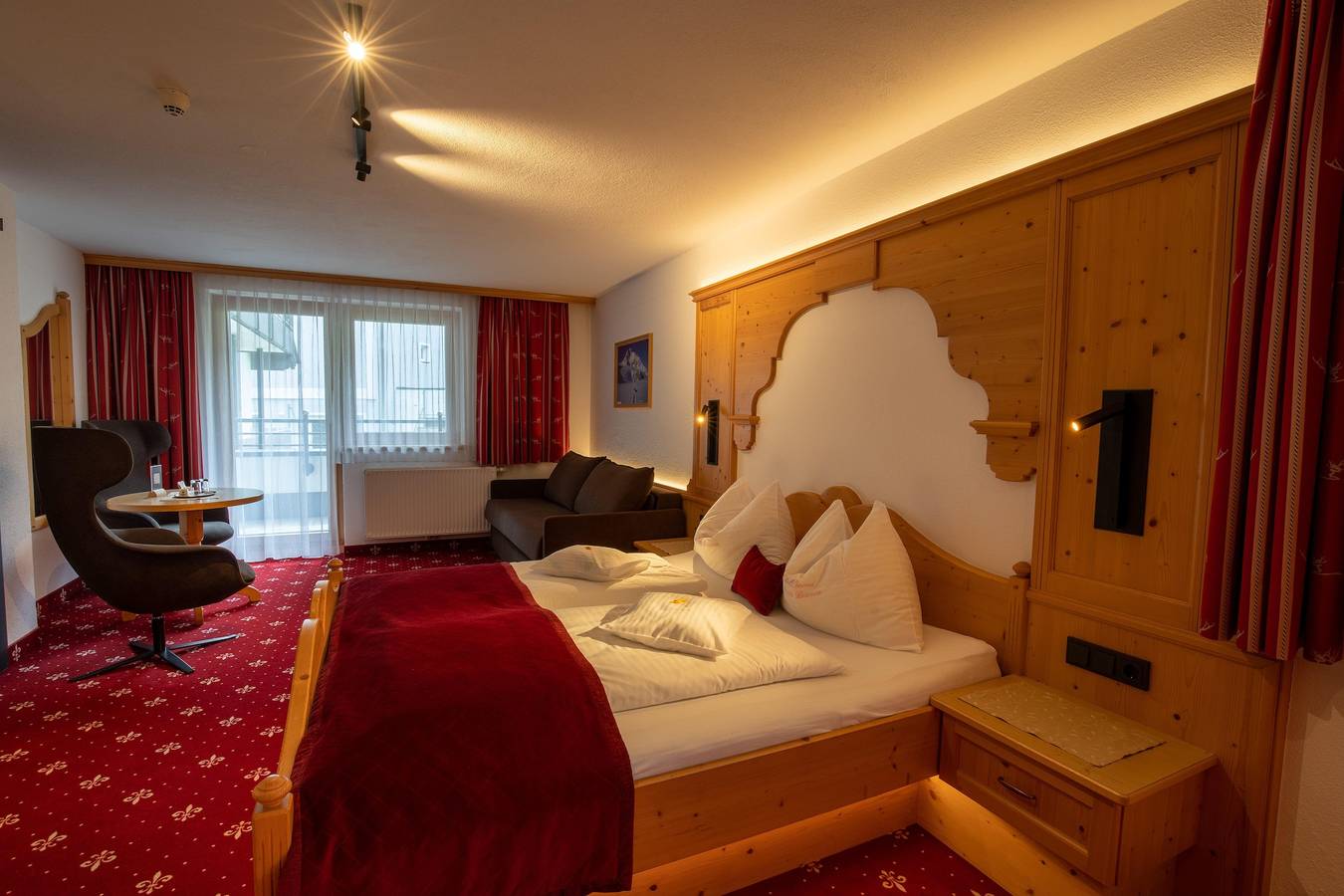 Ganze Ferienwohnung, Doppelzimmer Large ab 4 Nächte in Ischgl, Verwall