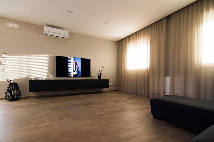 Villa pour 8 personnes, avec jacuzzi ainsi que jardin et balcon - 1