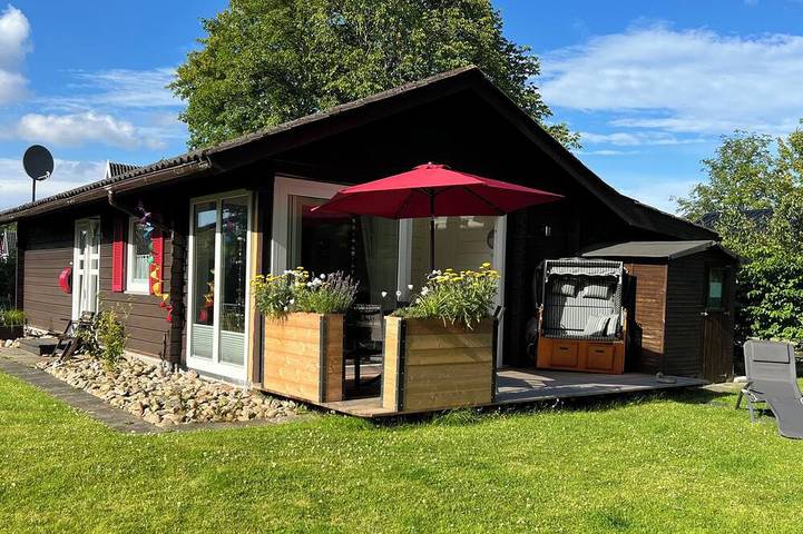 Ferienhaus für 5 Personen, mit Garten und Terrasse - 1