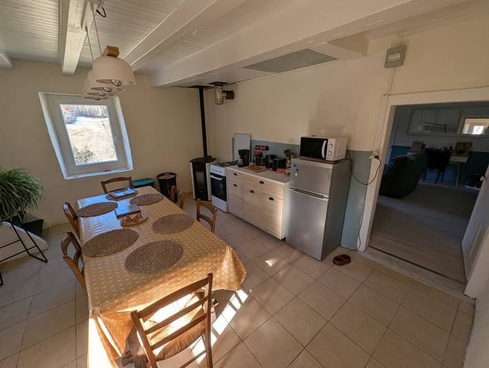 Gîte pour 4 personnes, avec jardin et terrasse dans le Jura - 2