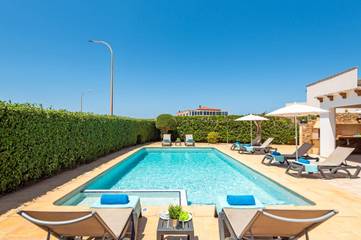 Villa in Playa Racó des Mart (Ciutadella), Ciutadella für 8 