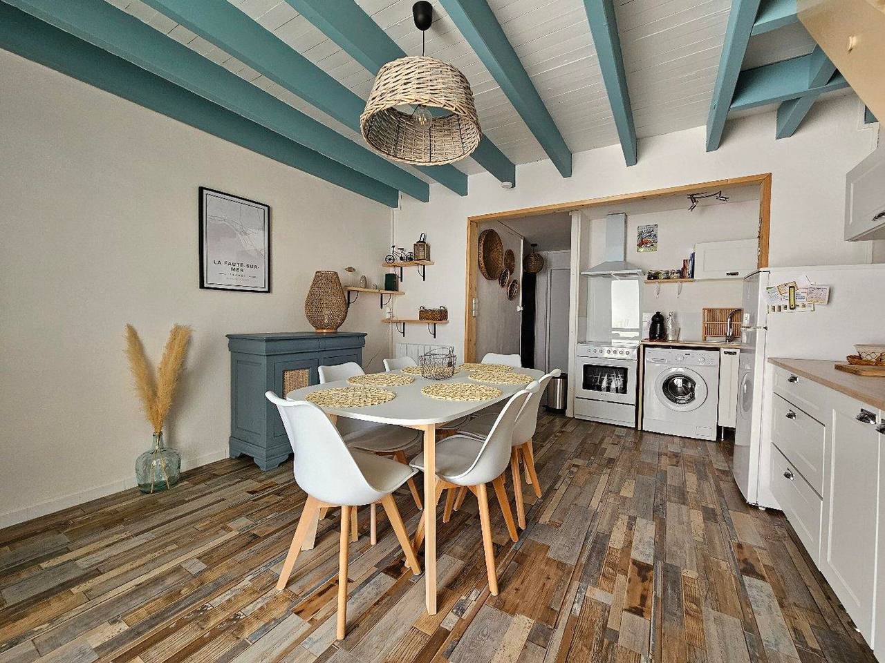 Vacation home for 5 near beach and shops in L'Aiguillon-la-Presqu'île, Vendée
