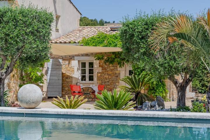 Appartement de vacances pour 4 personnes, avec Terrasse et Jardin ainsi que Piscine et Vue
