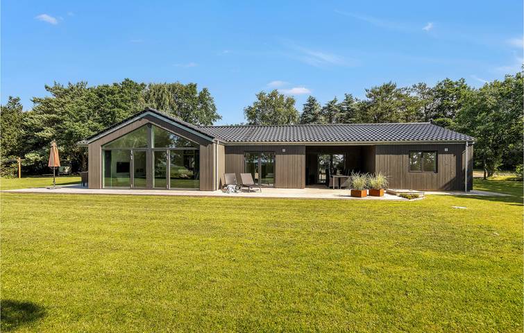 Ferienhaus für 10 Personen, mit Terrasse in Knud Strand