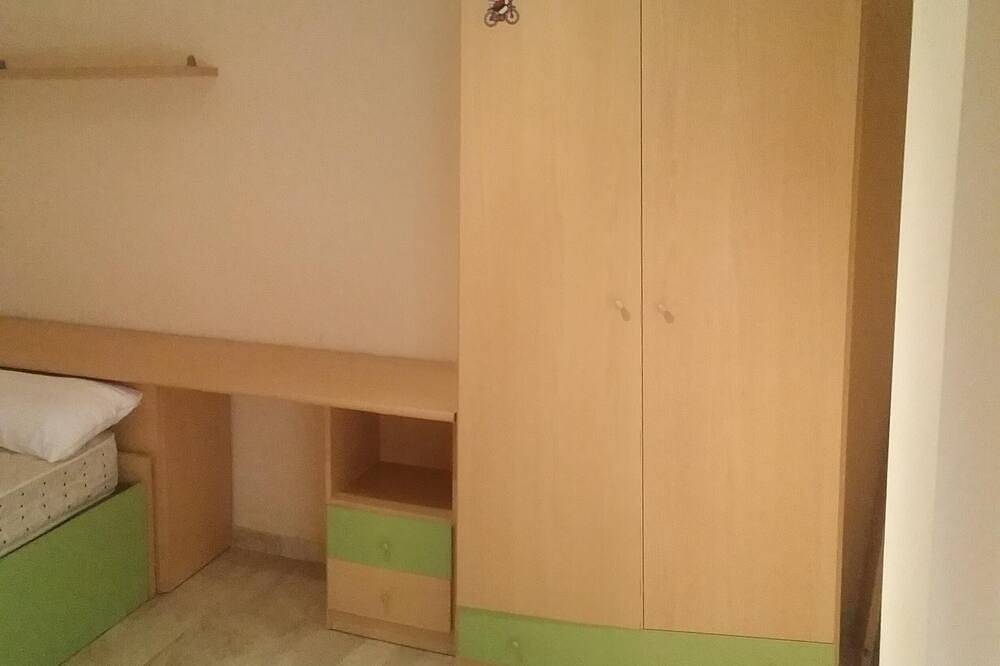Entire apartment, Apartment With Garage And Pool in Jaén, Jaén Province