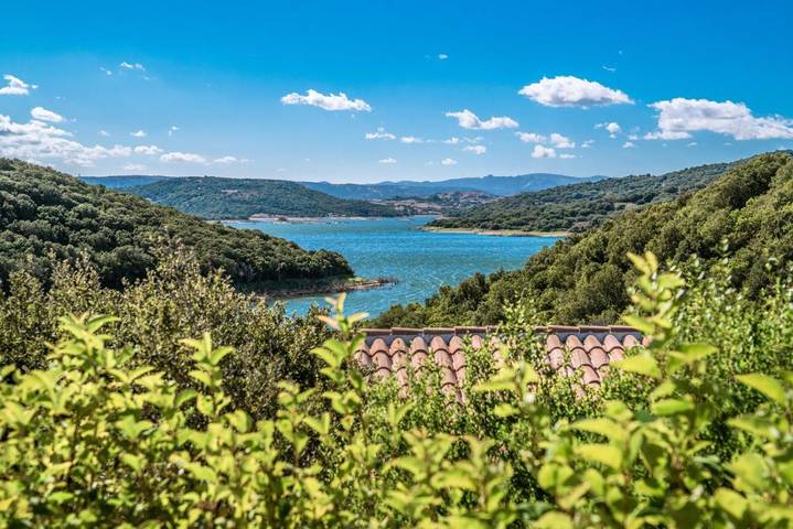 Hôtel pour 4 personnes, avec Balcon et Terrasse ainsi que Jardin et Piscine à Sant'Antonio di Gallura