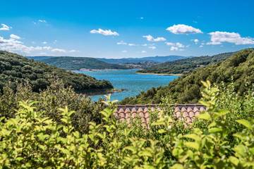 Hôtel pour 4 personnes, avec vue et piscine ainsi que jardin et vue sur le lac à Sant'Antonio di Gallura