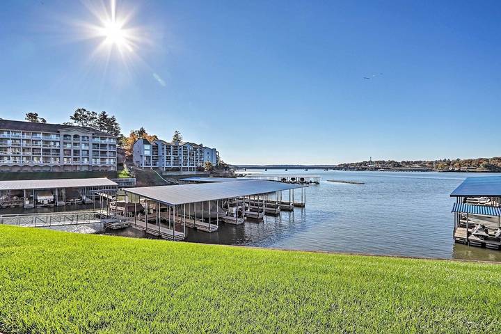 Vacation rental for 8 people, with pool and terrace in Osage Beach