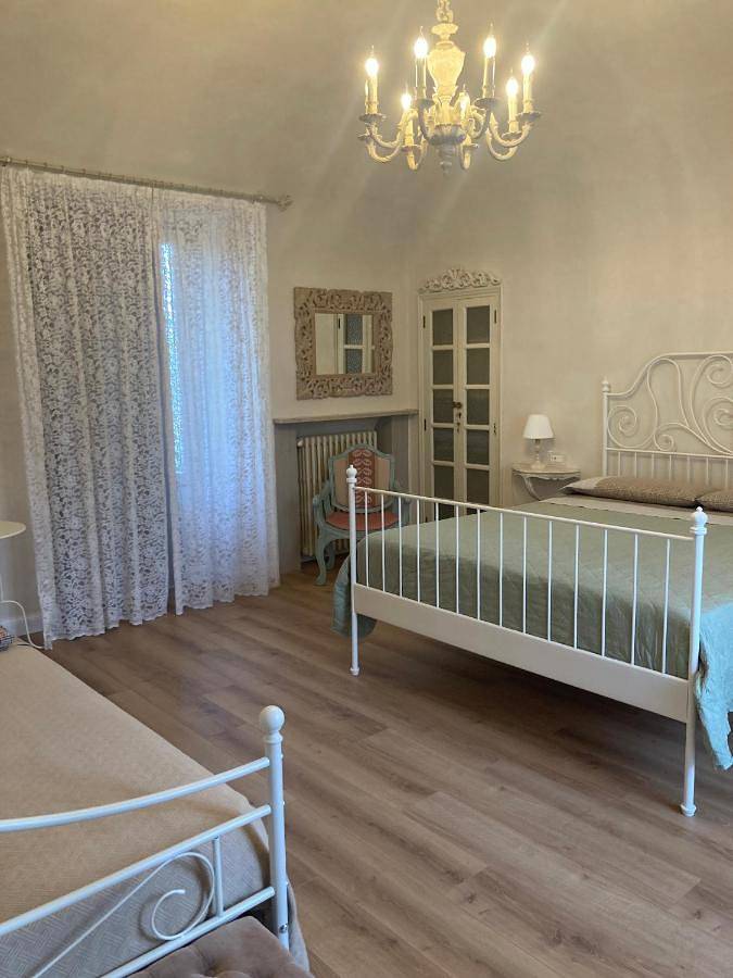 Location de vacances pour 3 personnes, avec vue et piscine à Novi Ligure - 2