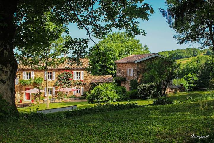 Gîte pour 2 personnes, avec jardin ainsi que jacuzzi et terrasse - 1