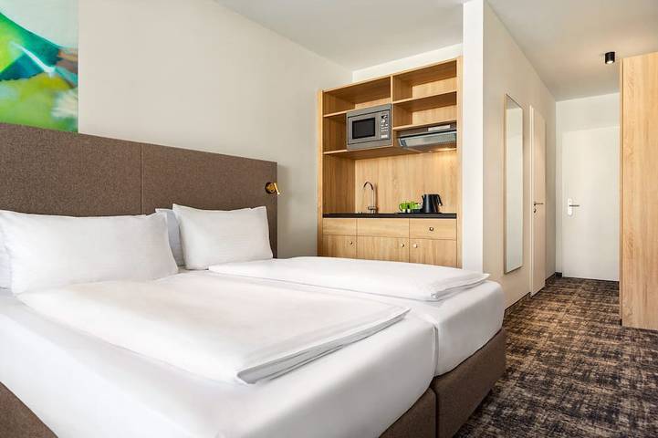 Hotel für 2 Personen, mit Garten in München - 4