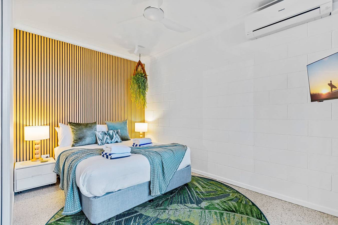 Entire apartment, Rainforest   Reef Retreat - Esplanade Ground-Floor Apartment in Cairns North, Cairns