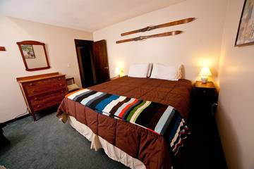 Lodge for 20 People in Vermont, USA, Photo 1