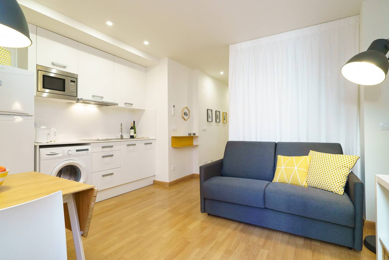 Estudio entero, Estudio para 4 personas con balcón in Valencia City Centre, Valencia