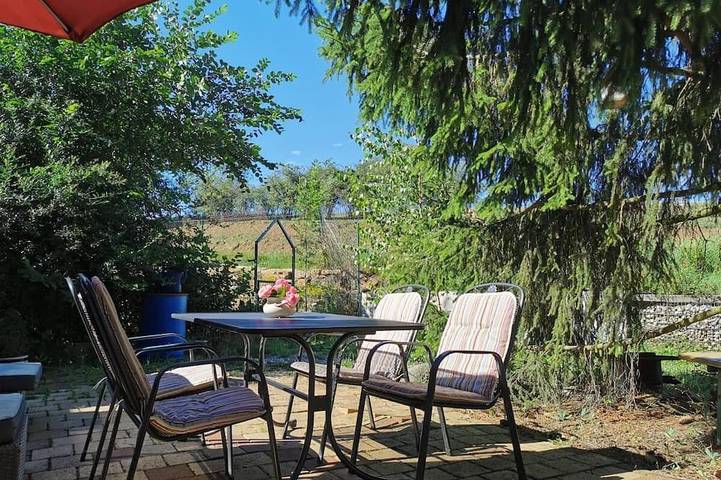 Ferienwohnung für 5 Personen, mit Balkon und Garten sowie Sauna in Neustadt an der Aisch-Bad Windsheim