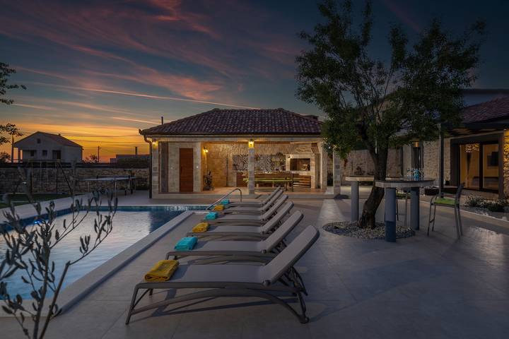 Villa für 8 Personen, mit Garten und Terrasse, mit Haustier in Dalmatien - 3