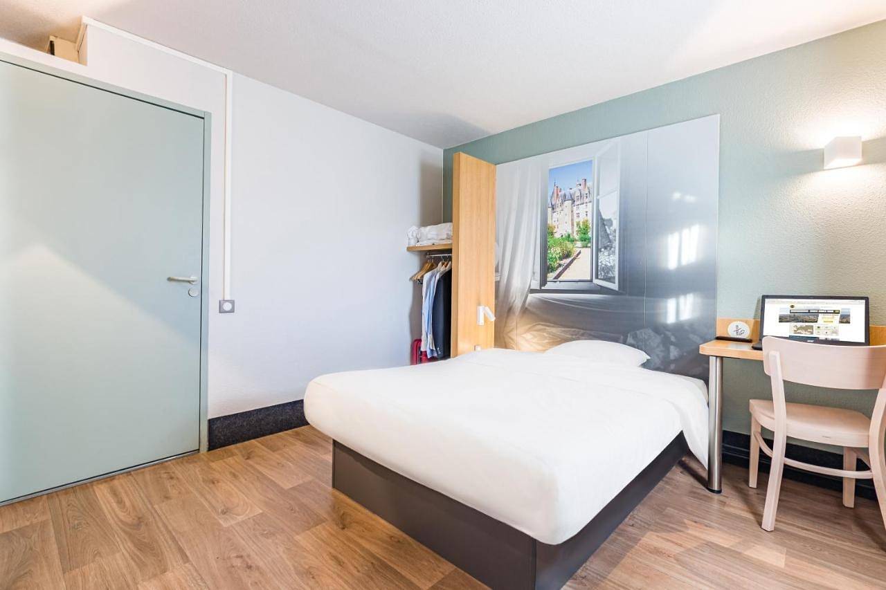 Twin Room in Joué-lès-Tours, Région de Tours