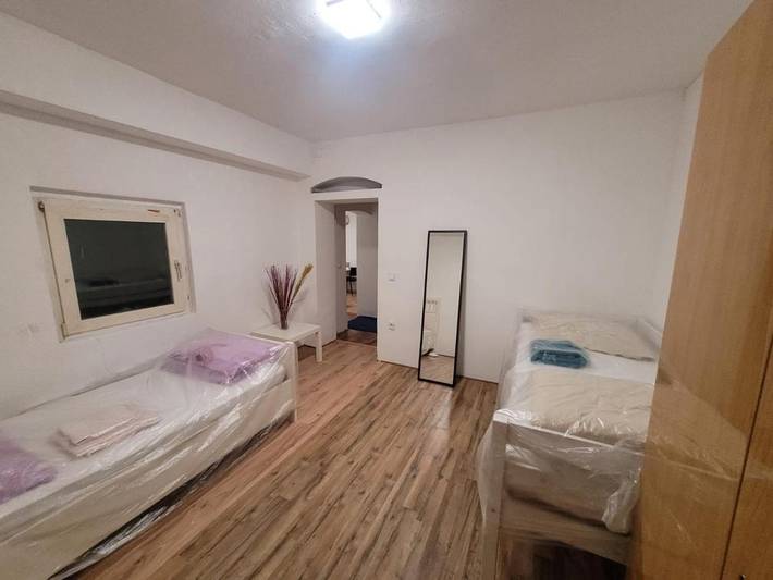 BnB für 4 Personen, mit Terrasse und Garten sowie Ausblick in Siegen