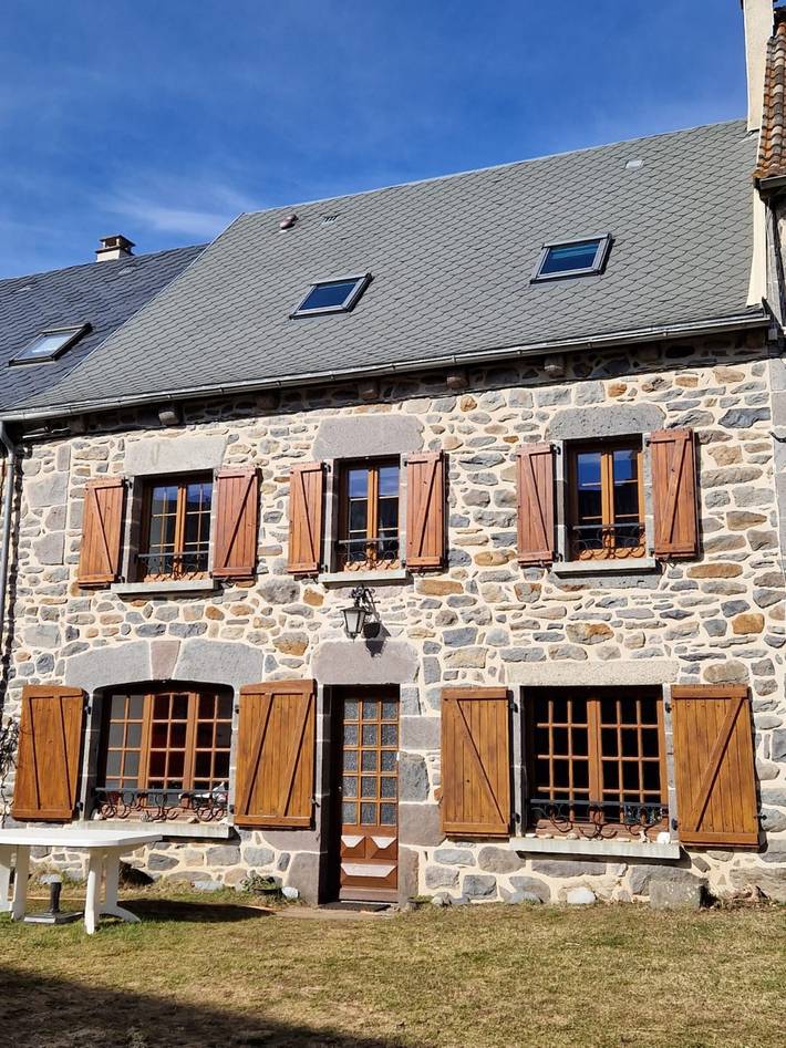 Location de vacances pour 11 personnes, avec Jardin à Narnhac