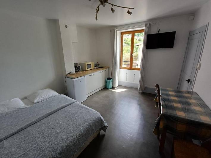 Location de vacances pour 2 personnes, avec vue à Thiers - 2