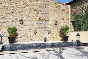 Gîte pour 4 personnes, avec jardin à Sainte-Jalle