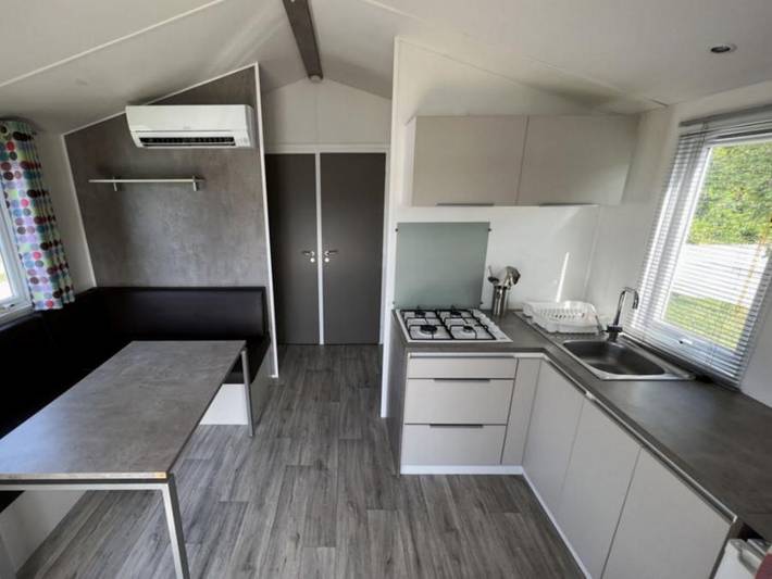 Gîte pour 4 personnes, avec Vue sur le lac à Saint-Vincent-de-Lamontjoie